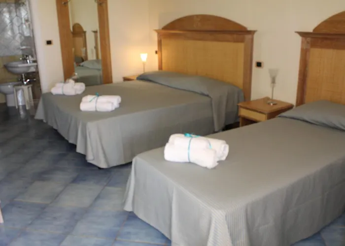 Hotel Le 3 Lanterne 4*