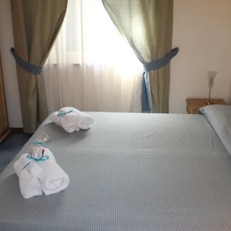 Le 3 Lanterne Hotel