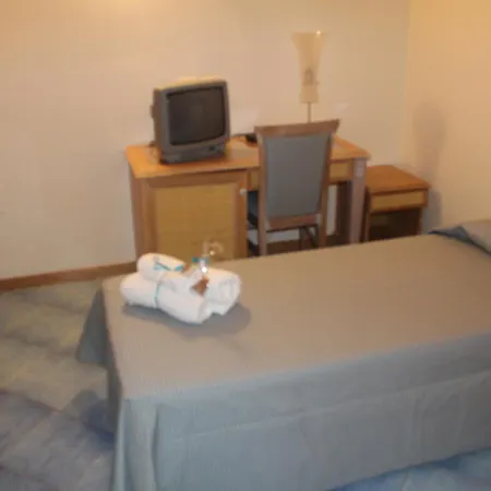 Le 3 Lanterne Hotel 4*