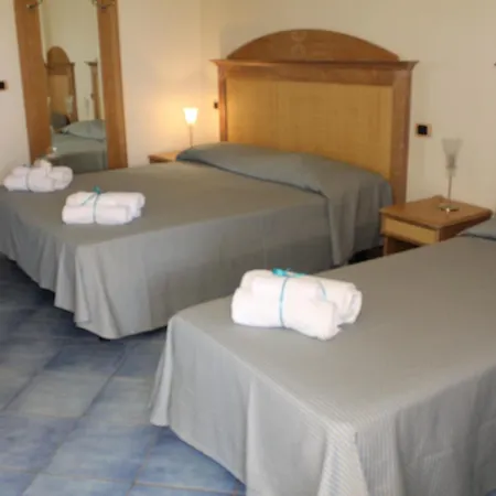 Hotel Le 3 Lanterne 4*